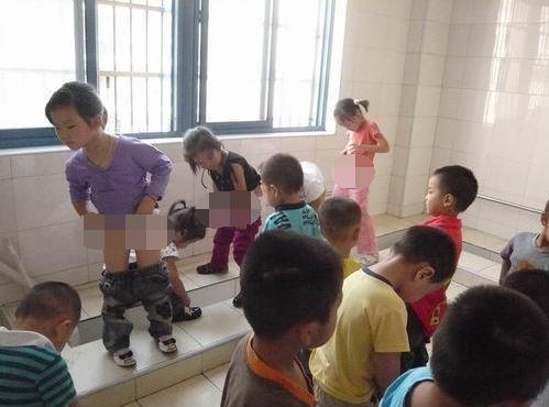 #超级宝妈#“女大避父”，女孩到了一定年龄，爸爸的这些行为就要主动避开她