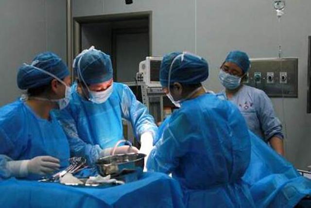 安全港|剖腹产顺便清除脂肪，产妇一顿神操作，生娃还能减肥？