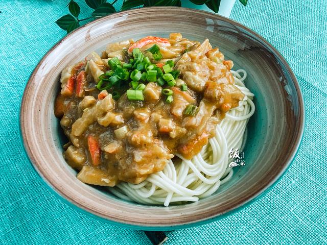 10块钱成本，做1碗诱人的“蟹黄面”，学会这做法，能以假乱真