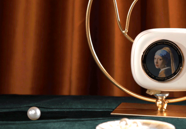 魔法相机暖手“神器”，能当充电宝还能做暖手器，5秒快速制热