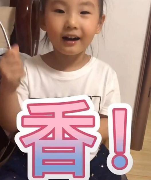 你的育儿经■“我和它是朋友”，妈妈把女儿养的鱼红烧了，女儿边哭边说：真香