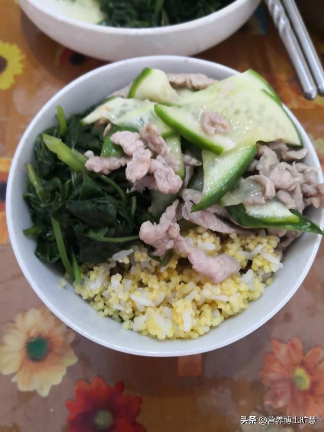 【你的育儿经】很多朋友问我哺乳期怎么从140斤瘦到108斤的，而且不影响到母乳