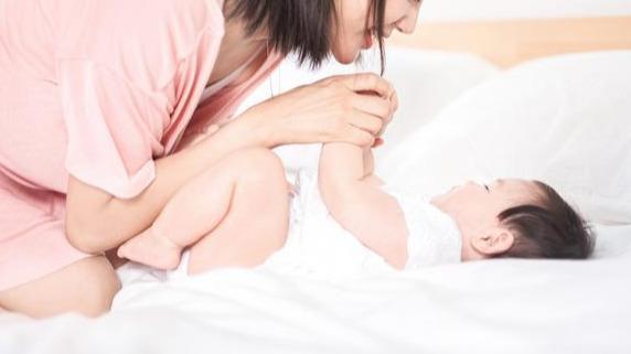 「你的育儿经」这种常见的儿童“骨骼畸形”，很多家长没发现！医生4招教你辨别