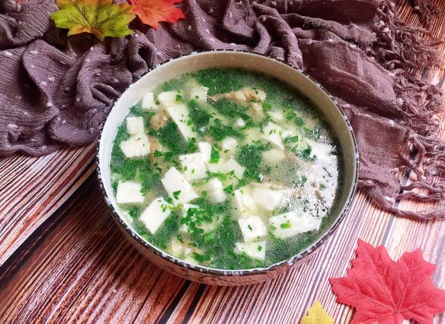 冬天就馋这碗羹，1块豆腐就搞定，鲜嫩爽滑，一碗下肚浑身暖