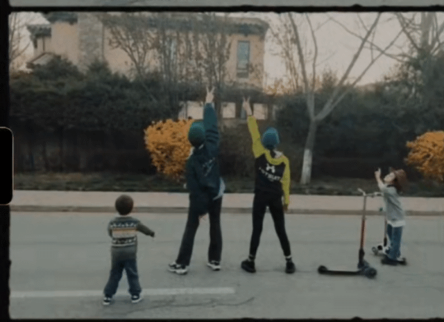 9号放映厅■孙莉晒儿女骑滑板车，多多和妹妹疯狂追逐，三胎儿子罕见出镜