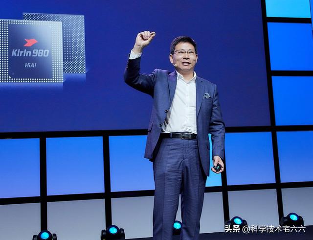 “果粉”等了一年，iPhone12加入5G，体验如何呢？