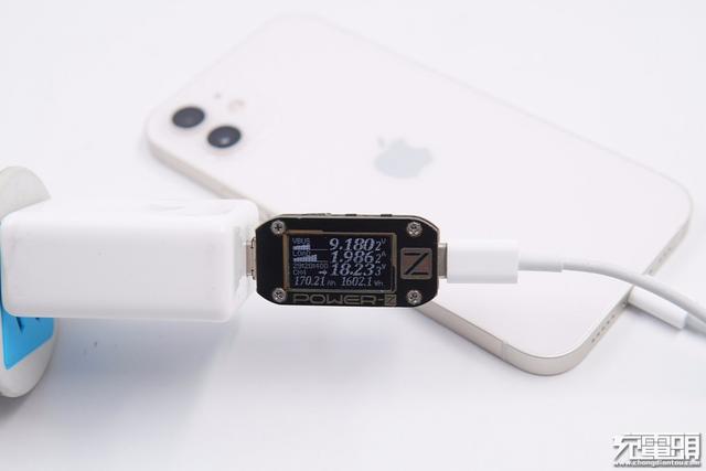 安卓充电器也可以给iPhone 12快充