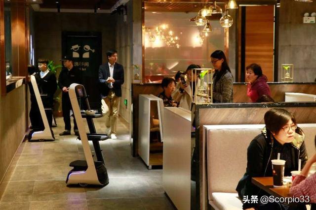 美团骑手三问王兴，该由谁来回答？