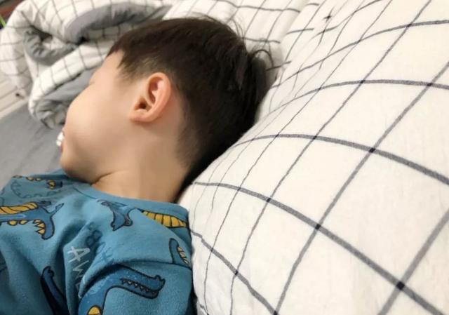 果儿养生：「私人订制」的儿童枕头，也太厉害了吧