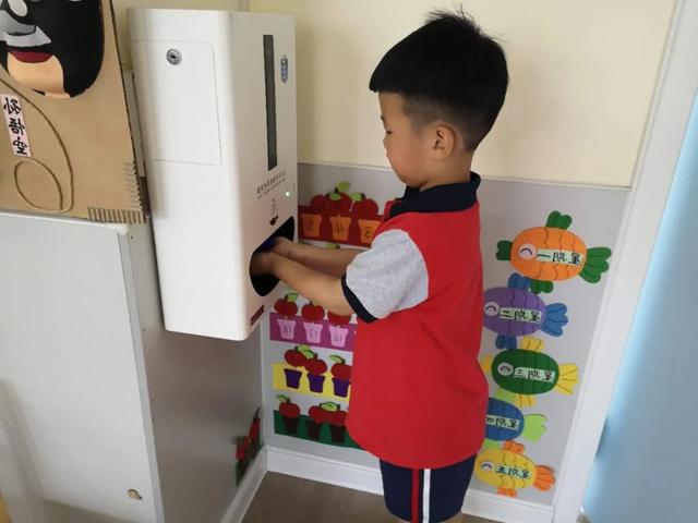 爱心总动员|不负时光 重燃希望 丨 文圣路(主园)幼儿复园一日生活纪实