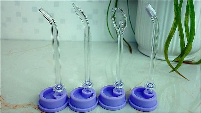 口腔清洁新工具，深度洁牙新体验——罗曼与丁香医生联名款冲牙器