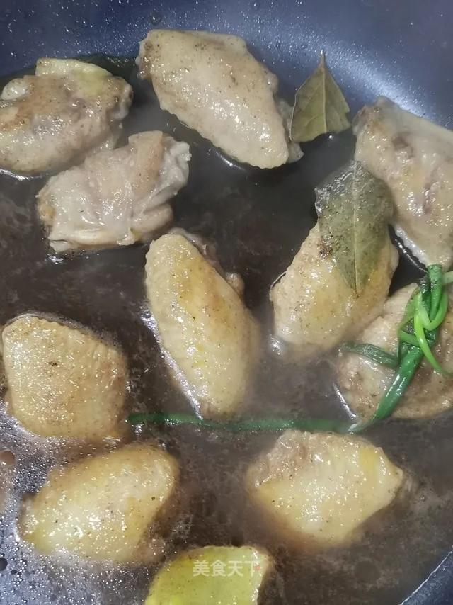 可乐鸡翅：好吃到舔手指，新手也能零失败