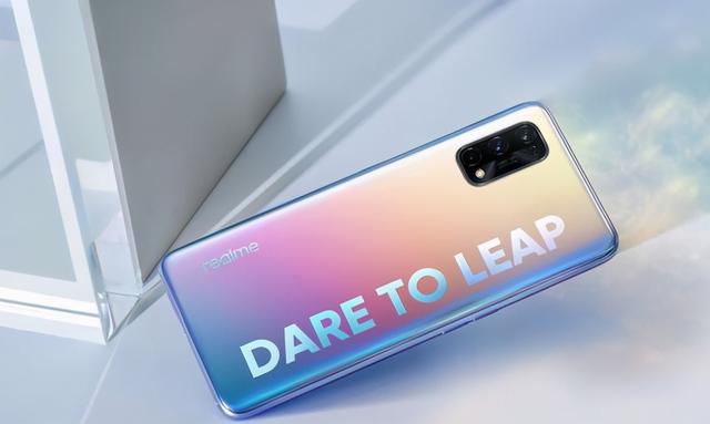 综合体验譬如中端机，定价仅性价比，符合平民基本福利