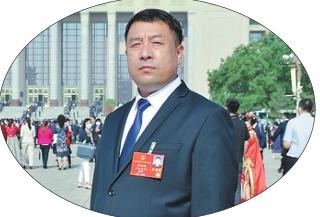 东北网贾红涛代表:建立新型农村社区