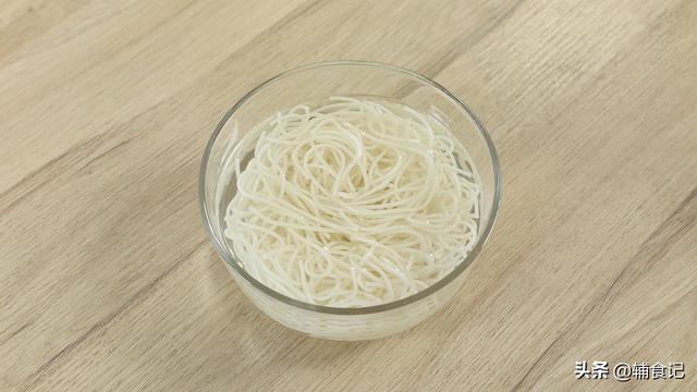 超级宝妈：原来面条还能这么吃，长知识啦，制作简单又营养，给宝宝做起来