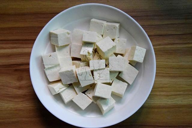 【你的育儿经】4月吃这“植物肉”,一周吃2次,孩子个头蹭蹭长