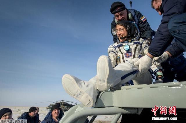 #环球网#宇航员科赫重返地球 刷新女性停留太空最长纪录