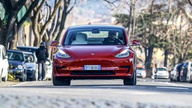 Model 3秋冬季节续航对比测试：差异巨大