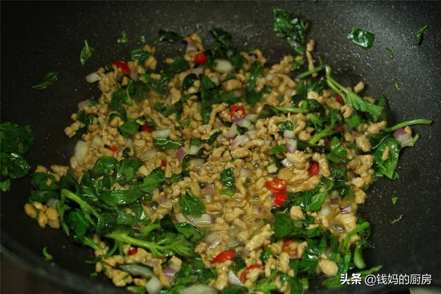 甜味超标|《向往》中黄磊做的3个米粉配菜，这道最有特色，拌米粉超开胃