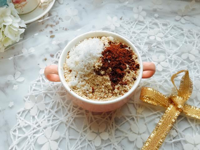 面粉入锅这样一炒，一周的早餐都有了，热水一冲，营养又暖胃