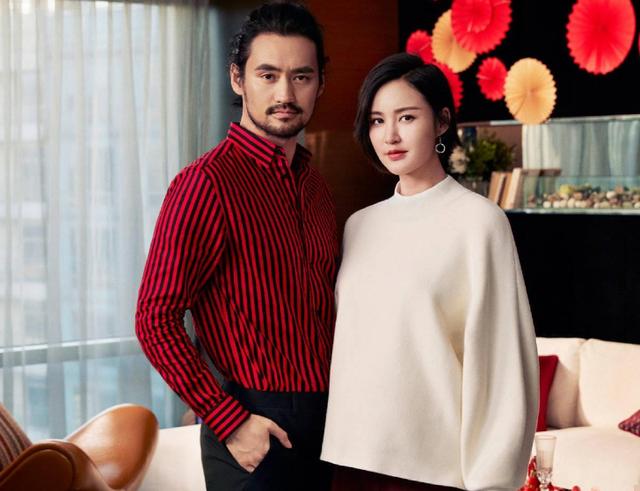 一夕流年|蔡少芬被张晋要求穿另类泳衣，谢娜的评价令人捧腹，真是一对活宝