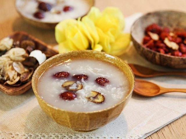 冬天到了，多给孩子喝这碗补水润燥粥