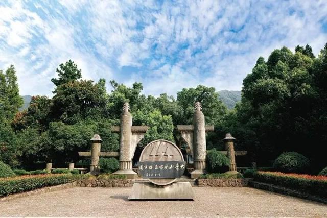 旅行百事通:大奇山、桐君山明日起将对外开放,游客需戴口罩参观游览