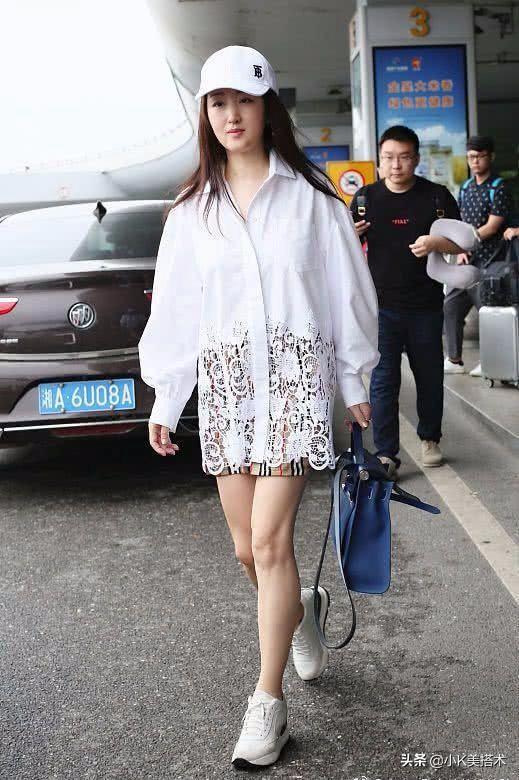 天上星|看惯了杨钰莹的修图脸，再看抓拍的真实照，差距太大很打脸