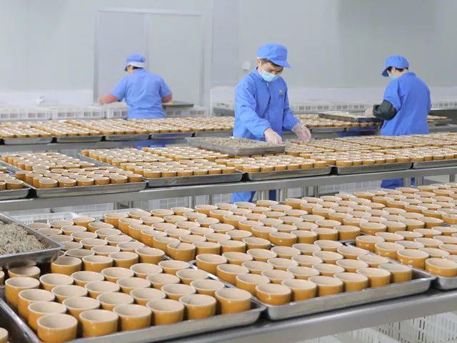 鲍鱼、海参、花胶、蹄筋……金色高汤浓醇鲜美，这“佛跳墙”绝了！丨种草机