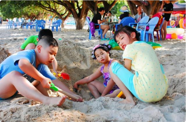 “出去浪”和“宅在家”的孩子，长大会有这4大差距，不止是性格