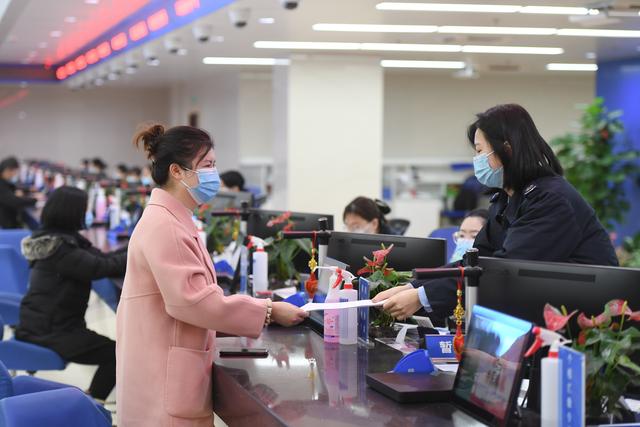 记者|为构建新发展格局提供有力制度支撑——聚焦《建设高标准市场体系行动方案》出台