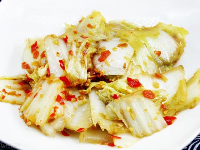 醋溜白菜，怎样做味道最好？牢记3个窍门，脆嫩鲜香美味又下饭