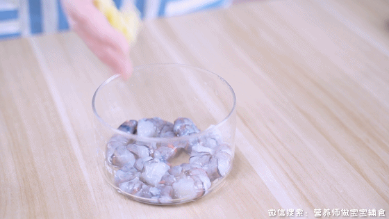 超级宝妈■辅食中的“脑黄金”，比核桃管用10倍！补脑补钙，女儿点名要吃