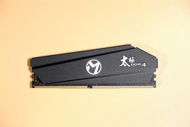 长鑫原厂颗粒！铭瑄太极DDR4 3000内存评测：可媲美同档次三星芯片