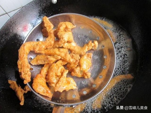 猪肉羊肉太贵，这肉6块钱一斤，简单做1盘，外酥里嫩特别香