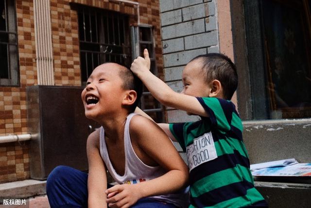 你的育儿经|孩子初中之前，家庭必须要立好的3个规矩，好习惯从小养成