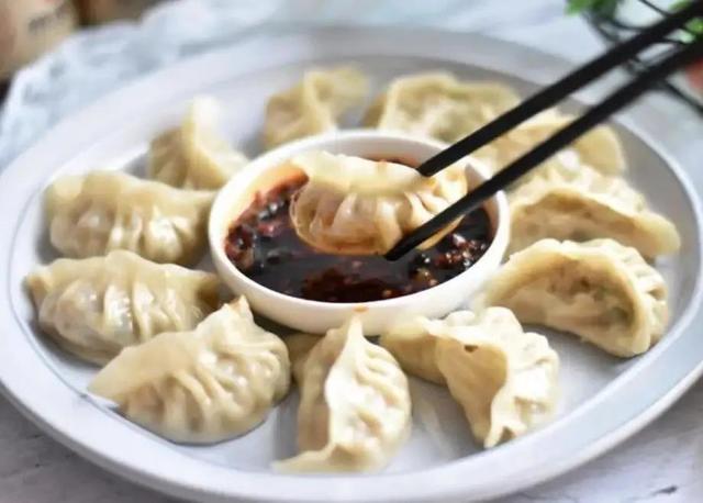 年夜饭|一张小方桌，一荤又一素