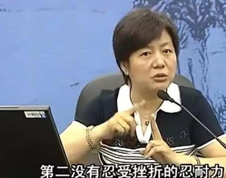 #超级宝妈#李玫瑾教授：孩子6岁之前在这4点“狠心管”，将来孩子一定感激你