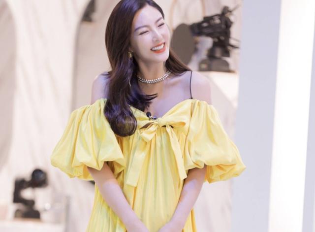 两须的猫|乘风破浪的姐姐们凭什么这么“浪”?