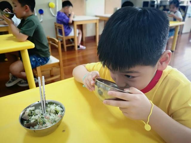 上观新闻|儿童肥胖影响成长怎么办？普陀专家帮你来“卸货”