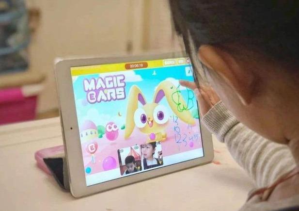 「你的育儿经」孩子需要“抱”，同时也要“持”，立定界限更利于孩子成长