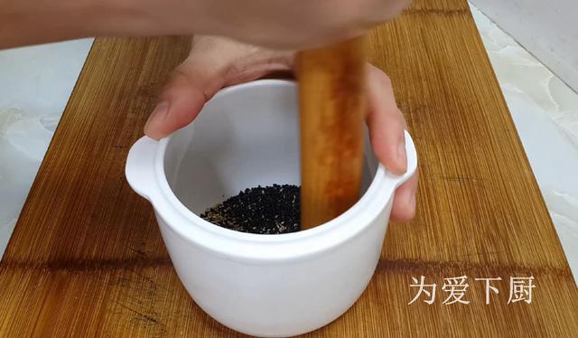 面包这做法太神奇了，不用烤不用烙，个个松软香甜，真的越嚼越香