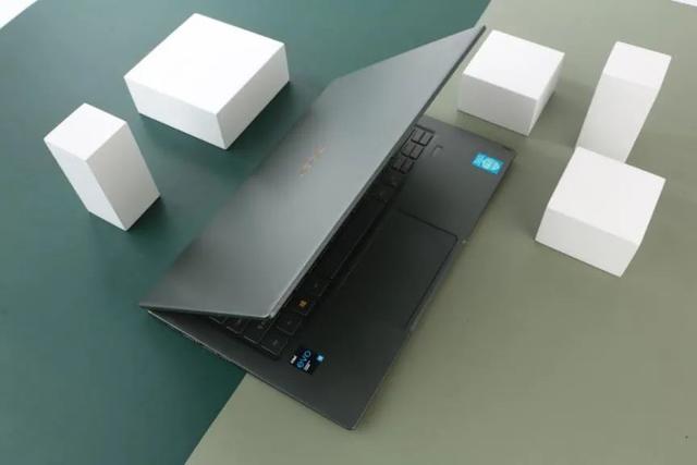 性能、续航两手硬，典范之作！和大家聊聊Acer非凡S5