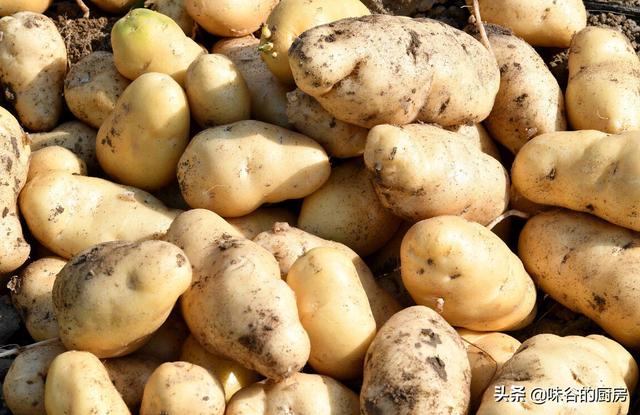 年前囤菜，这6种蔬菜记得优先，耐储存营养高，过年炖肉吃真香