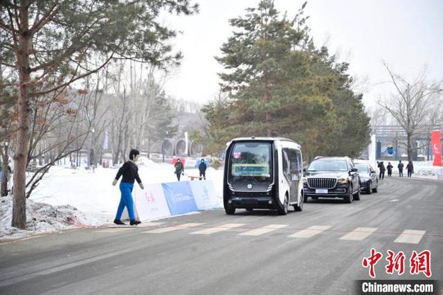 中国顶尖智能汽车长春“自驾”挑战冰雪严寒