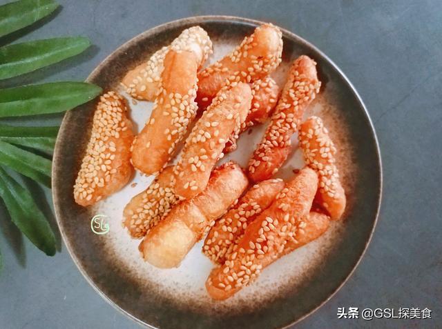超级宝妈|六一给孩子做点解馋的小零食，焦香酥脆，咬一口嘎嘣脆，做法简单