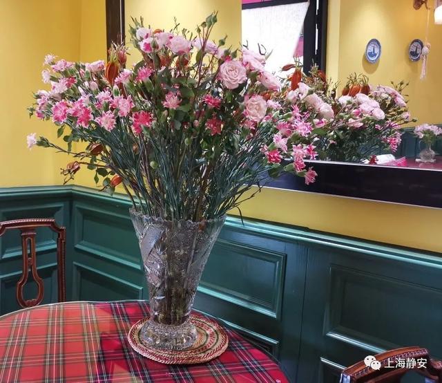 咖啡|富春小笼开咖啡店啦！老店跨界、阳光露台、咖啡蛋糕，潮