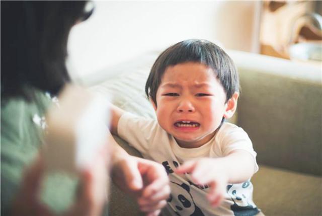 国民帅比|孩子常闹情绪怎么办？试试“3C教育法”，亲测有效速来学