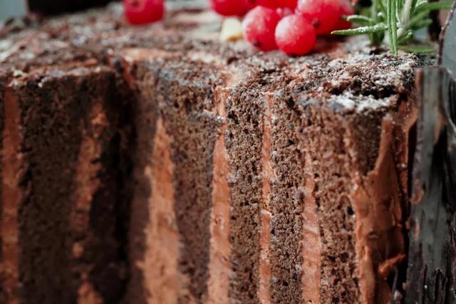 什么圣诞节，不就是找个借口吃蛋糕吗？