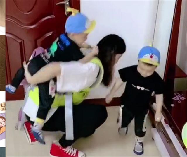 超级宝妈■二胎妈妈带娃出门有多辛苦?看完之后很多人泪目:当妈真不容易
